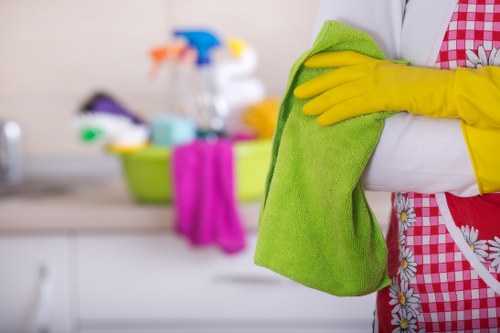 Professional window cleaning for shops and businesses in Nottinghill
