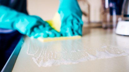 Local carpet cleaning service for a commercial space near Notting Hill